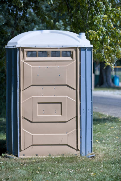 Portable Toilet Options We Offer in Lynwood, CA